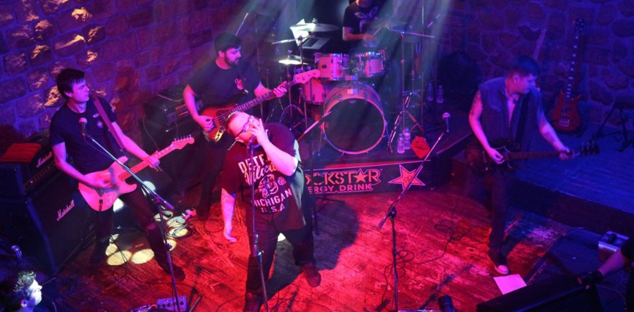 Ανταπόκριση: RAW SILK @ Crow Club Αθήνα (24/2/2018)