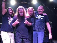 OMEN: Ακούστε το νέο τραγούδι τους “Alive”,με τον Έλληνα Νίκο Μύγα στα φωνητικά!