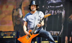PHIL CAMPBELL (Motörhead): Σήμερα θα θα γιόρταζε τα 65α γενέθλιά του