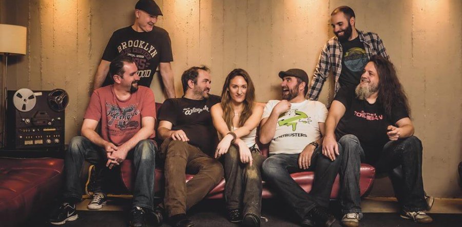 IT’S ALL ABOUT THE MUSIC BAND: Δείτε το video για το τραγούδι ‘Shot in the Dark’.