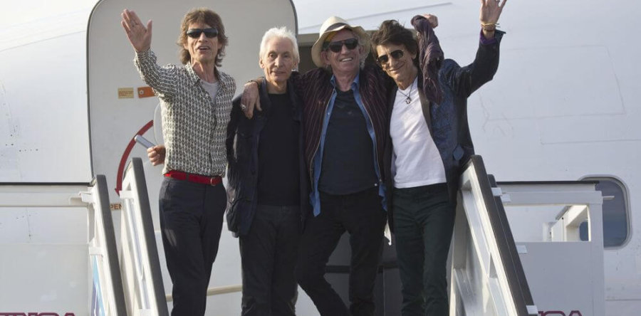 Στη Σκιάθο το ιδιωτικό αεροσκάφος των ROLLING STONES! Είναι οι θρύλοι της ροκ στην Ελλάδα;