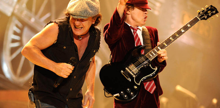 AC/DC: Νέες φωτογραφίες του Stevie και του Angus Young αποδεικνύουν ότι βρίσκονται στο στούντιο!