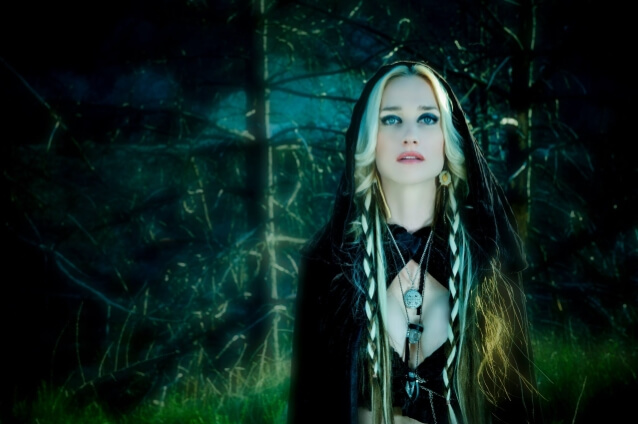 Αυτοκτόνησε η 43χρονη τραγουδίστρια των HUNTRESS, Jill Janus…