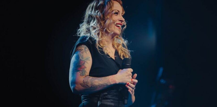 Η Anneke van Giersbergen ανακοινώνει νέο δίσκο με συμφωνική ορχήστρα!