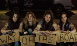 SKULL FIST: Κυκλοφορούν νέο κομμάτι & music video για το “Better late than never”
