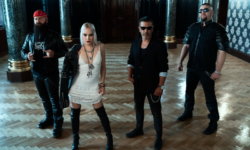 SCARLET AURA: New music video for the song “Fallin’ To Pieces”