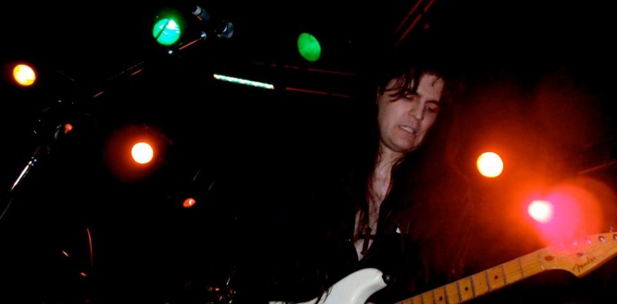 ΚΩΣΤΑΣ ΒΑΡΡΑΣ στο Rock Overdose:”Θέλω να παίξω ζωντανά τον καινούργιο μου δίσκο ‘Neon-Classical’ σε Ελλάδα και Ευρώπη”.