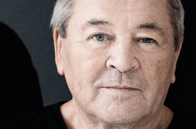 IAN GILLAN: Εντάχθηκε στους BLACK SABBATH μετά από μεγάλο μεθύσι με τον Tony Iommi και τον Geezer Butler!