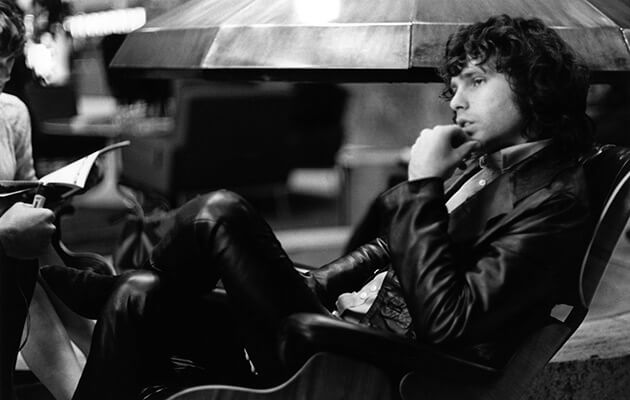 O JIM MORRISON γεννήθηκε σαν σήμερα, έζησε μόνο 27 χρόνια & έμεινε στην αιωνιότητα!