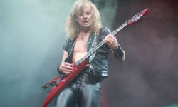 K.K. DOWNING: “Ο Ripper είναι καλύτερος τραγουδιστής από τον Rob Halford, σωματικά και τεχνικά”