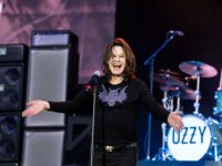 OZZY: Πήρε εξιτήριο από το νοσοκομείο και αναρρώνει σπίτι του