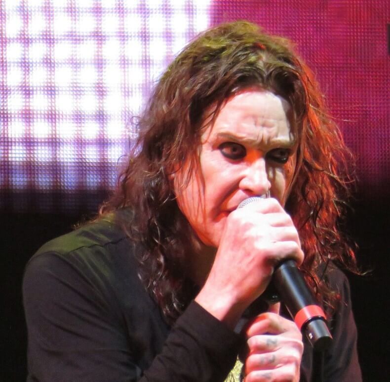 OZZY OSBOURNE: Βαριά άρρωστος παραμένει στο νοσοκομείο, ανησυχούν οι γιατροί