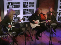 DEF LEPPARD: Δείτε το video με τη διασκευή τους στο ‘Ziggy Stardust’ του David Bowie.