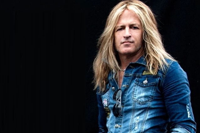 Doug Aldrich (ex- Dio): Δηλώνει ότι πιθανόν να μην άρεσε στο DIO το ολόγραμμά του