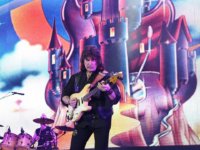 RITCHIE BLACKMORE’S RAINBOW: Ακούστε την καινούργια τους εκδοχή στο τραγούδι τους ‘Black Sheep of the Family’.
