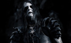 DARK FUNERAL: Τους έκλεψαν τις στολές που φορούν επί σκηνής