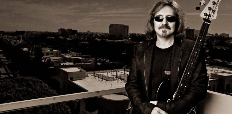 GEEZER BUTLER: Αποχαιρετά την αδερφή του που απεβίωσε…
