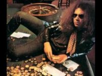 Έφυγε από τη ζωή ο πρώτος κιθαρίστας των MOTORHEAD Larry Wallis.