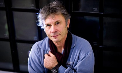 BRUCE DICKINSON: “Δεν χαμηλώνουμε το μουσικό τόνο των τραγουδιών στα shows μας, όπως κάνουν άλλοι!”