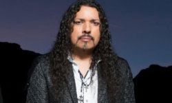Ο κιθαρίστας των STRYPER Oz Fox διαγνώστηκε με όγκο στον εγκέφαλο!