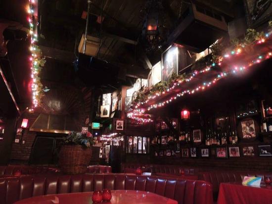 Έρχεται ντοκυμαντέρ για το The Rainbow Bar, το θρυλικό στέκι του Lemmy