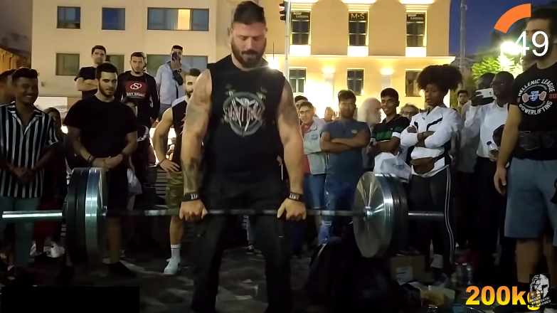 Ο Frontman των Full House Brew Crew σηκώνει 200Kg και βγαινει πρώτος σε διαγωνισμό με Deadlifts!