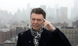 Σαν σήμερα 8 χρόνια πριν, έφυγε από τη ζωή ο DAVID BOWIE