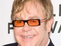 Ο Elton John στο πλευρό των πυρόπληκτων…