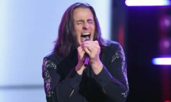 Ο Todd Michael Hall των Riot V πήγε ως διαγωνιζόμενος στο αμερικανικό The Voice!