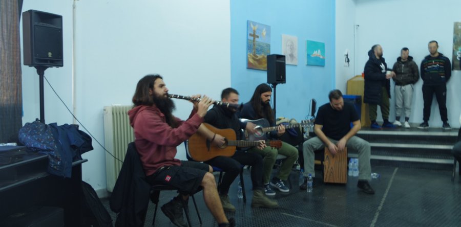 Villagers Of Ioannina City: Παίξανε στο Σχολείο Δεύτερης Ευκαιρίας των φυλακών Κορυδαλλού (Βίντεο)