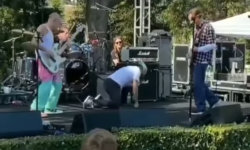 Δείτε τον John Frusciante στη σκηνή με τους RHCP μετά από 12 χρόνια