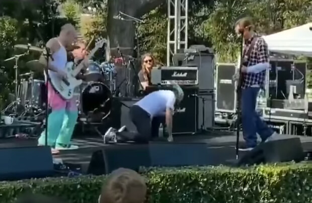 Δείτε τον John Frusciante στη σκηνή με τους RHCP μετά από 12 χρόνια