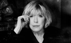 MARIANNE FAITHFULL: Νοσηλεύεται με κορονοϊό σε νοσοκομείο του Λονδίνου