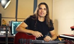 KIKO LOUREIRO (MEGADETH): Κυκλοφόρησε νέο single με συμμετοχή του MARTY FRIEDMAN