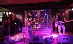 Ανταπόκριση: The Izzy Dizzy Band @ Double Deuce Live Stage, Ρόδος (14/06/2020)