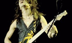 VAN HALEN: Τον Νοέμβριο κυκλοφορεί βιογραφία – λεύκωμα με τίτλο “Van Halen: A Visual Biography”!
