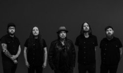 Phil Campbell And The Bastard Sons: Αποχωρεί ο τραγουδιστής τους Neil Starr !