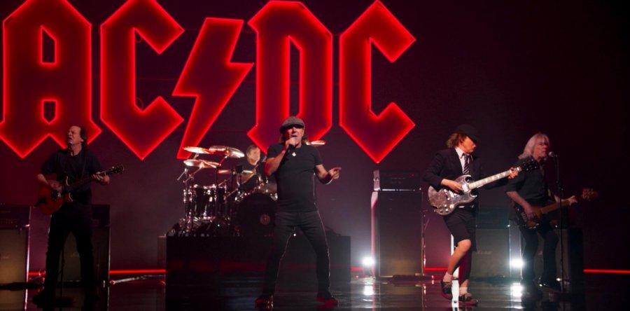 AC/DC: Έχουν ένα τεράστιο υλικό τραγουδιών του παρελθόντος έτοιμο να ηχογραφηθεί