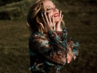 ANNEKE VAN GIERSBERGEN: Δείτε το official video clip για το νέο της τραγούδι ‘My Promise’