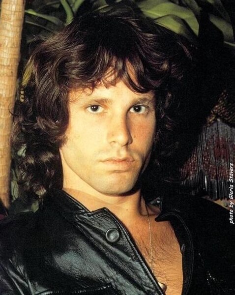 Σαν σήμερα γεννήθηκε ο χαρισματικός JIM MORRISON (08/12/1943)