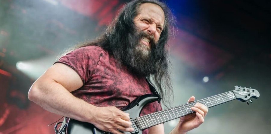 JOHN PETRUCCI: Στο στούντιο με 8χορδη κιθάρα