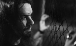 ΜΑΡΙΟΣ ΠΟΛΙΤΗΣ: Νέο lyric video με το συναισθηματικό “Stay”. Δείτε το τώρα!!!