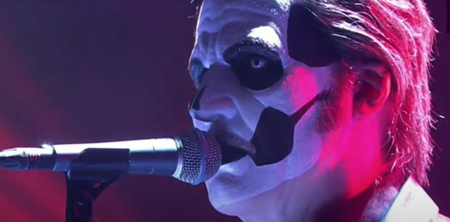GHOST: Ο νέος χαρακτήρας του Papa επιστρέφει & διασκευάζει Rolling Stones,μαζί με Hellacopters!