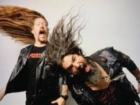Οι Robb Flynn & Jared Maceachern των MACHINE HEAD διακσευάζουν το “Nothing Else Matters” των METALLICA