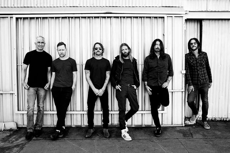 FOO FIGHTERS – “Medicine at Midnight”: Μόλις Κυκλοφόρησε!
