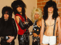 TOMMY LEE: Οι Mötley Crüe ήταν συνυφασμένοι με τα ναρκωτικά.