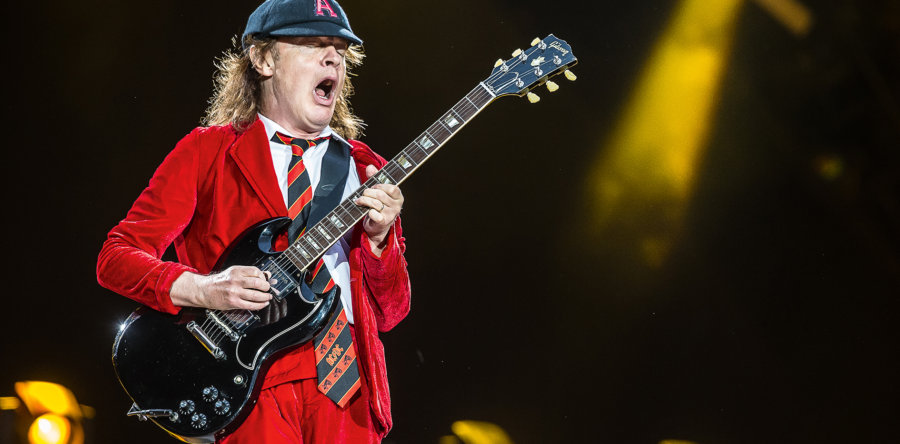 ANGUS YOUNG: Ο Malcom Young ήταν ο πιο έμπιστος κιθαρίστας που γνώρισα ποτέ