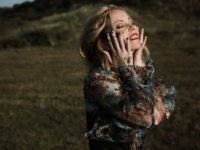 ANNEKE VAN GIERSBERGEN στο RockOverdose:”Έχω τα ίδια προβλήματα με κάθε άλλη εργαζόμενη μητέρα!”