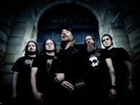 At The Gates – Νέο άλμπουμ/tribute: η τελευταία μουσική κληρονομιά του Tomas