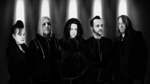 EVANESCENCE:Η Amy Lee να διακηρύττει την ανεξαρτησία της στο νέο τραγούδι “Better Without You”.